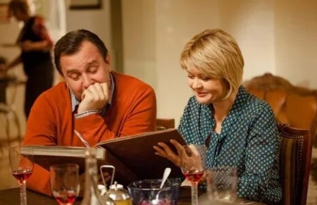 Между нами, девочками кадры