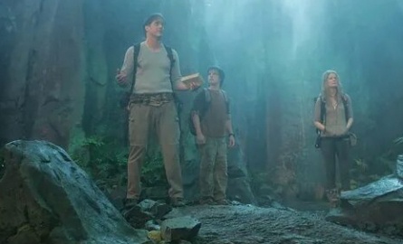 Мир в разрезе кадры