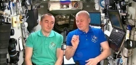 МКС-селфи кадры МКС-селфи кадры