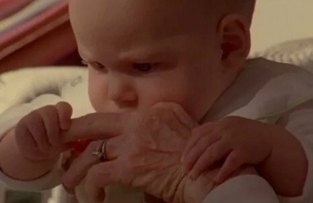 Младенец кадры