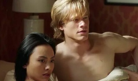 Молодые и соблазнительные кадры