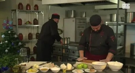 Монастырская кухня кадры