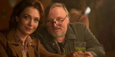 Мужчина рядом кадры