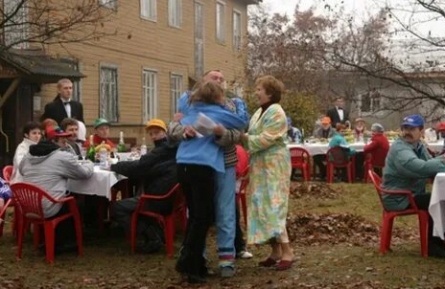 На свете живут добрые и хорошие люди кадры