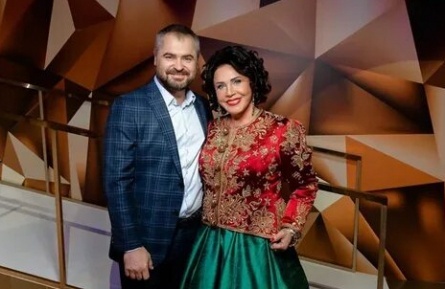 Надежда Бабкина променяла родственников на бойфренда кадры