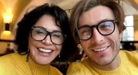 Надежда Бабкина променяла родственников на бойфренда кадры