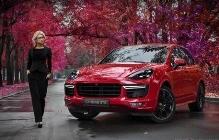Навка посадила за руль своего Porsche Cayenne партнера по танцам кадры