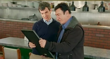 Нейтан спешит на выручку  кадры