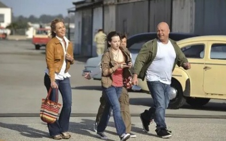 Необыкновенная семейка кадры