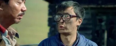 Несерьёзный герой кадры