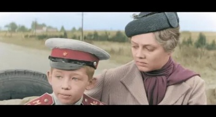 Офицеры в цвете выходят на DVD кадры