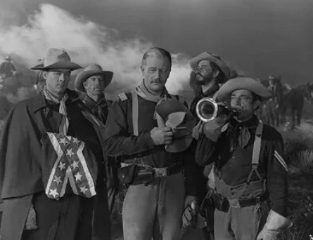 Она носила желтую ленту кадры