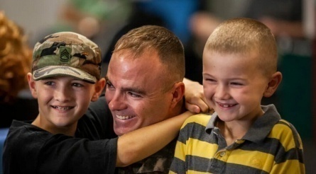 Отец. Солдат. Сын кадры