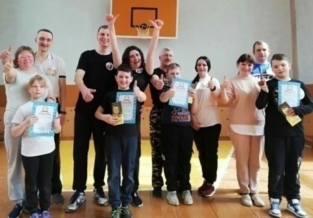 Папа, мама, я-спортивная семья! кадры Папа, мама, я-спортивная семья! кадры