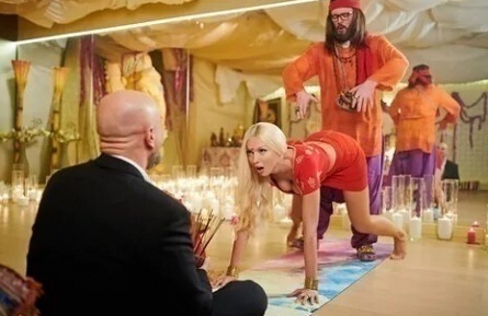 Пары свингеров - 2 кадры