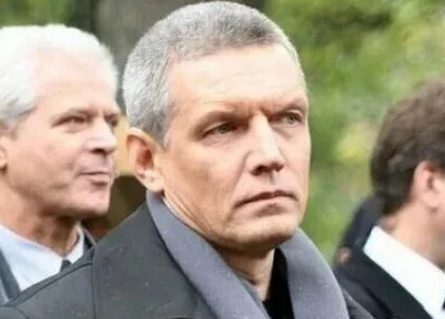 Первое правило королевы кадры Первое правило королевы кадры