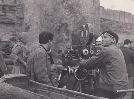 Первые кадры