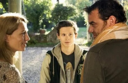 Песни любви и ненависти кадры