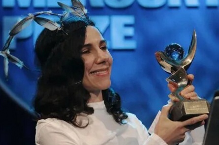 Пи Джей Харви снова удостоилась Mercury Prize кадры