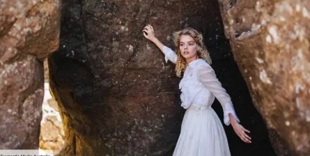 Пикник у Висячей скалы кадры Пикник у Висячей скалы кадры