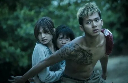 По пятам 2 кадры