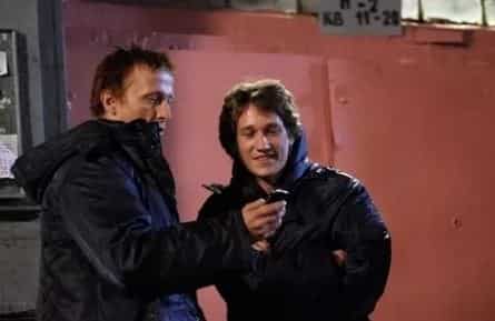 Поцелуй сквозь стену кадры Поцелуй сквозь стену кадры