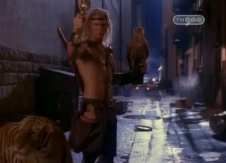 Повелитель зверей 2: через портал времени кадры