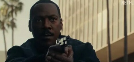 Первый кадр фильма Полицейский из Беверли Хиллз с Эдди Мерфи в роли Акселя Фоули: взрывной старт кинокартины кадры