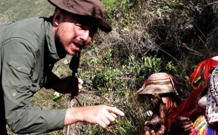 Простак за границей кадры