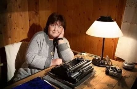 Простая история кадры