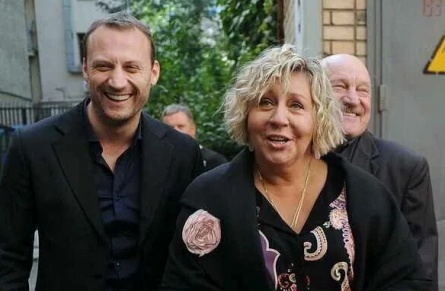 Анатолий Белый: кто стал причиной разрыва с Мариной Голуб? Все о жене и детях актера, которые заставляют его улыбаться снова кадры