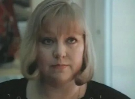 Глаза 1992 года: кинопереживание безнадежной разрухи эпохи 90-х кадры