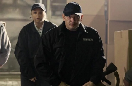 Роли исполняют... кадры