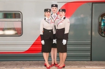 Проводник в поезде сделал необычное предложение: российская юмористка поделилась своими впечатлениями кадры