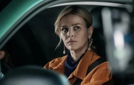 Самка богомола кадры Самка богомола кадры