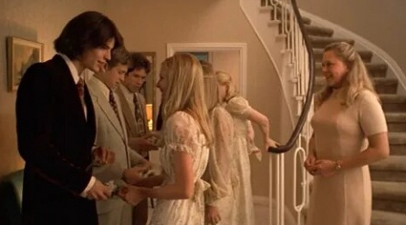 Саван девственницы 2 кадры