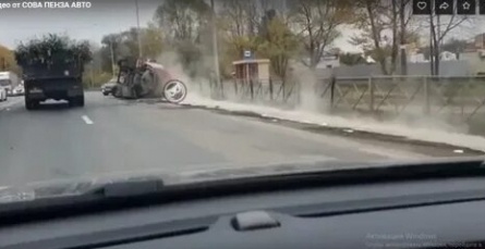 Савельева столкнулась с водовозом кадры Савельева столкнулась с водовозом кадры