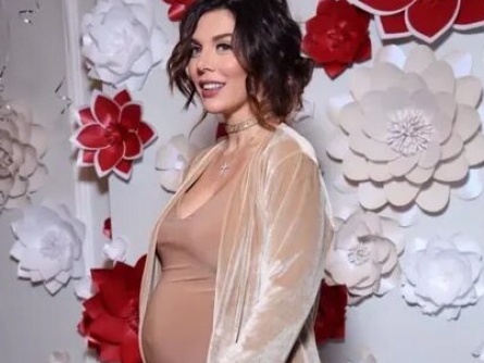 Седокова ждет второго ребенка кадры