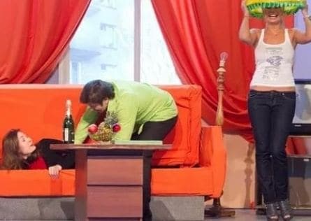 Шоу Уральских пельменей. В гостях у скалки кадры Шоу Уральских пельменей. В гостях у скалки кадры