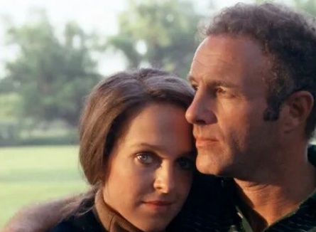 Скрой у всех на виду кадры