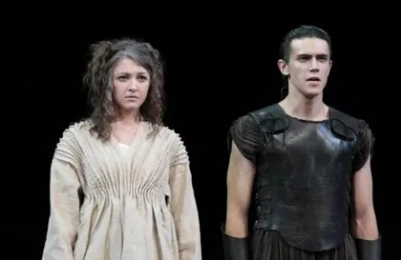 Спектакль Троил и Крессида кадры