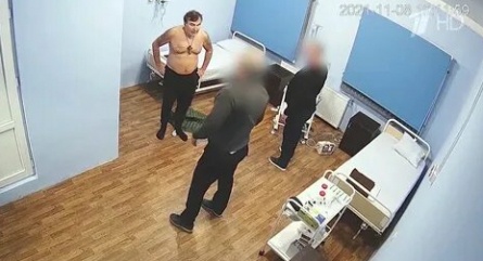 Суд свел Собчак с Саакашвили кадры