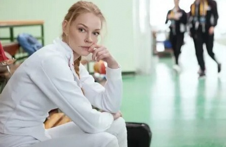 Светлана Ходченкова в роли конькобежки кадры Светлана Ходченкова в роли конькобежки кадры