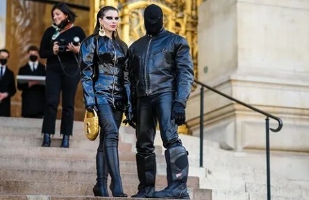 Сюжетом для фильма под названием Fashion Week стала история нападения на Ким Кардашьян в Париже кадры