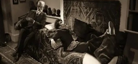 Раскрыта тайна жизни Зигмунда Фрейда и его дочери: загадки, интриги и секреты психоанализа кадры