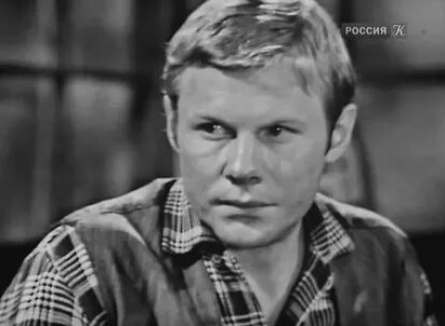 Телеспектакль Солнце на стене кадры