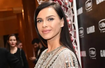 Темникова рассказала о целебных свойствах жира из живота кадры Темникова рассказала о целебных свойствах жира из живота кадры
