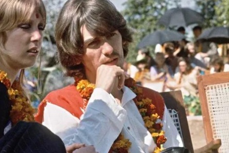 The Beatles в Индии кадры The Beatles в Индии кадры