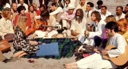 The Beatles в Индии кадры The Beatles в Индии кадры