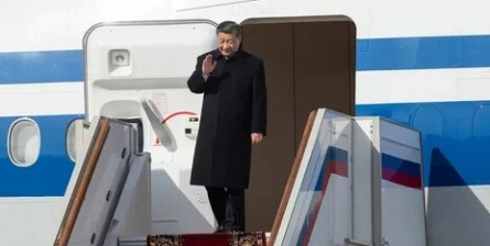 Траволта прибудет в Москву на самолете в качестве пилота кадры